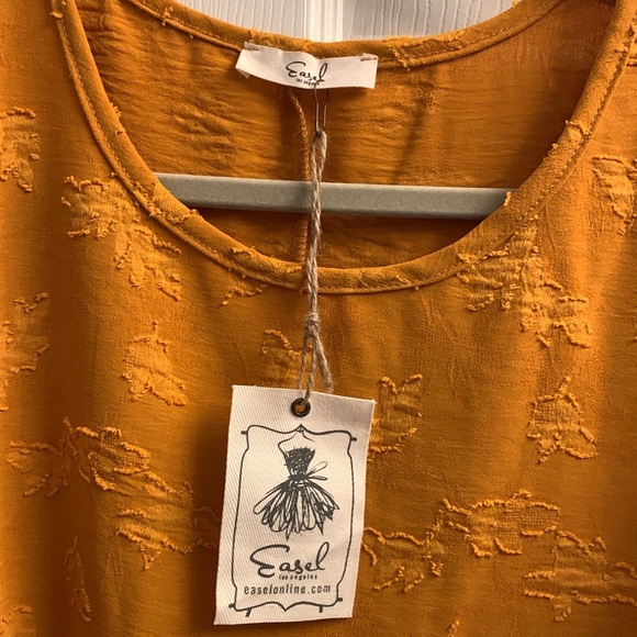 Easel Golden Ruffle Sleeve Blouse Medium NWT - Picture 2 of 4